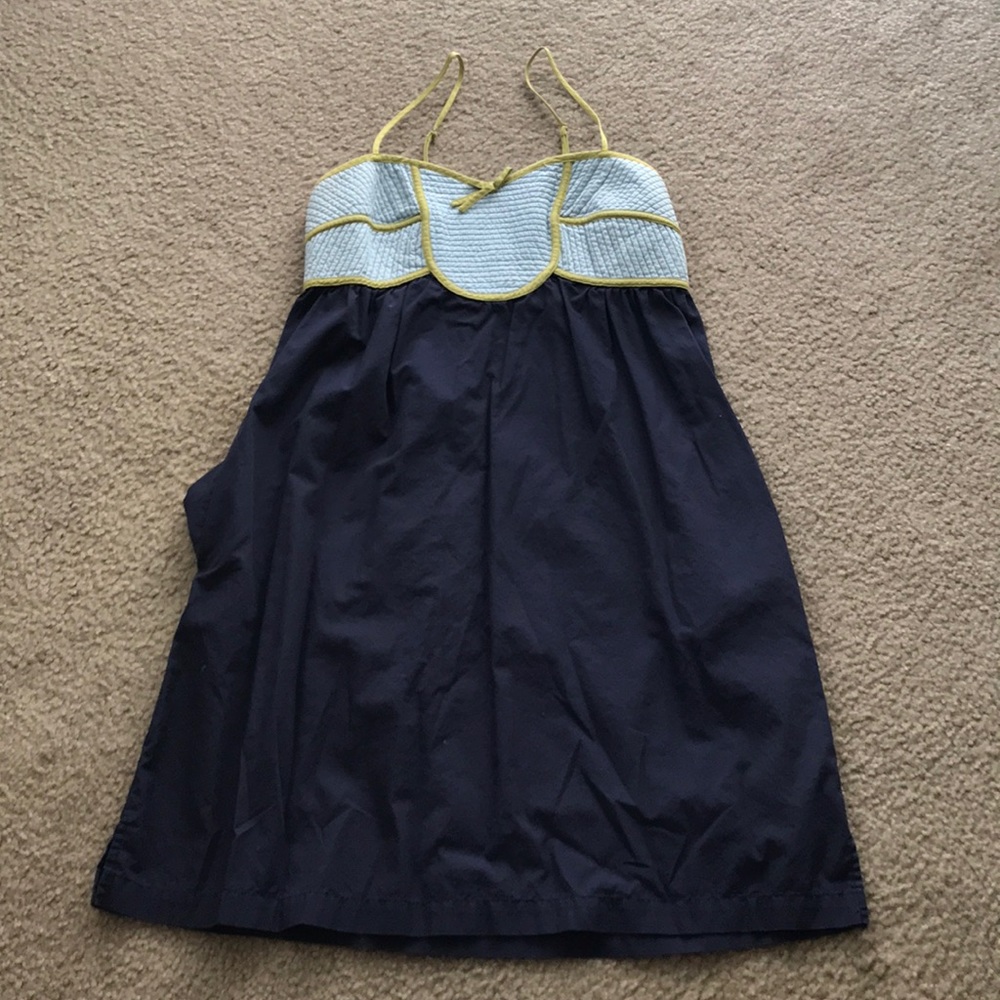 Lilka dress size medium w/POCKETS!